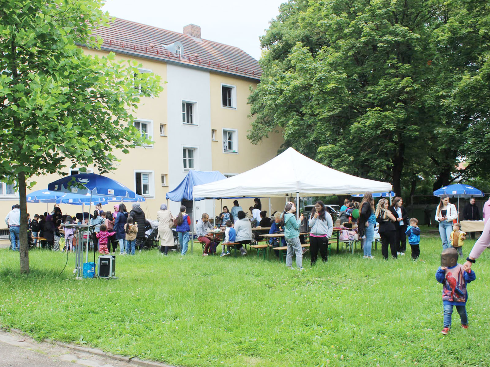 Sommerfest in der Aussigerstraße